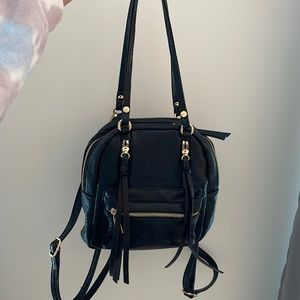 Black purse!